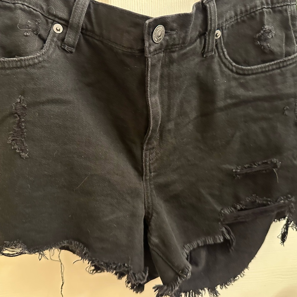 New Never worn Aerie Black Jean Shorts Distressed Mid-Thigh